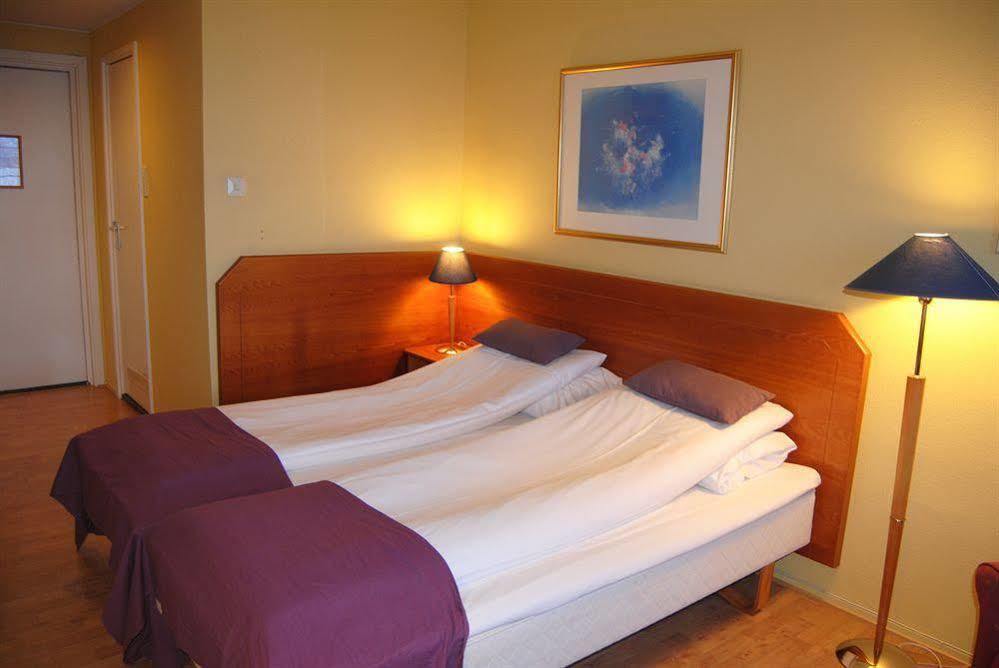 Bjerkvik Hotell ภายนอก รูปภาพ
