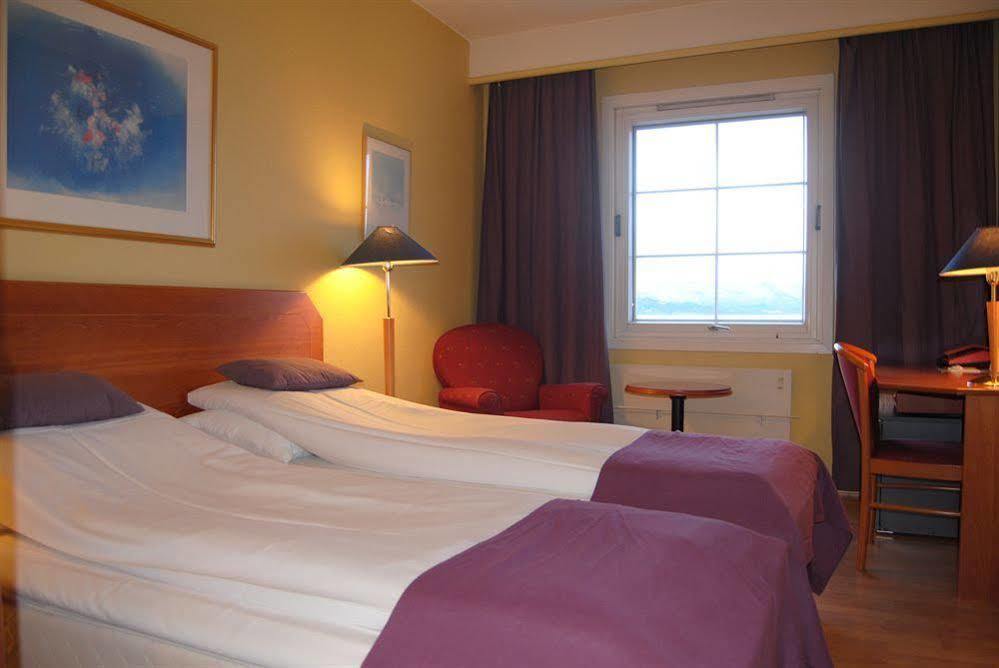 Bjerkvik Hotell ภายนอก รูปภาพ